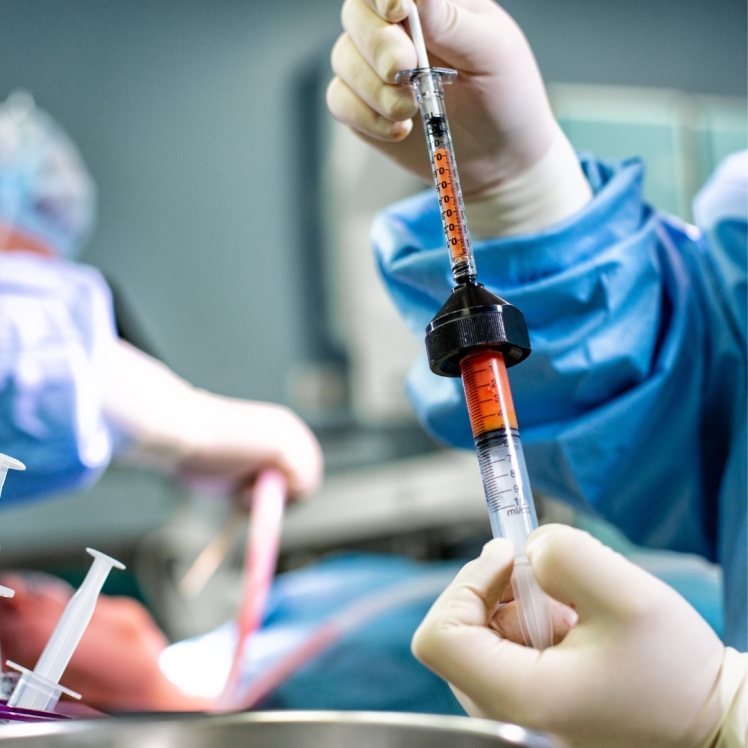 تزریق چربی انجام ندادی حتمن این مقاله رو بخون...!!! | دکتر امیرحسین بابائی جراح و متخصص گوش،حلق و بینی و جراح پلاستیک صورت | بهترین جراح پلاستیک صورت شیراز